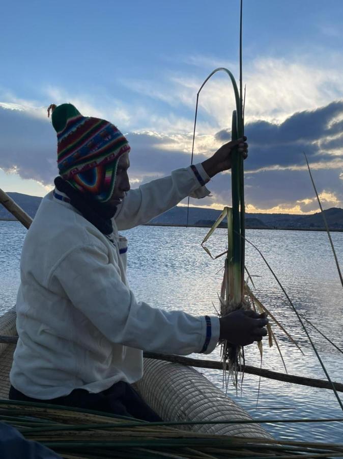 Uros Lodge Peru Puno Eksteriør billede