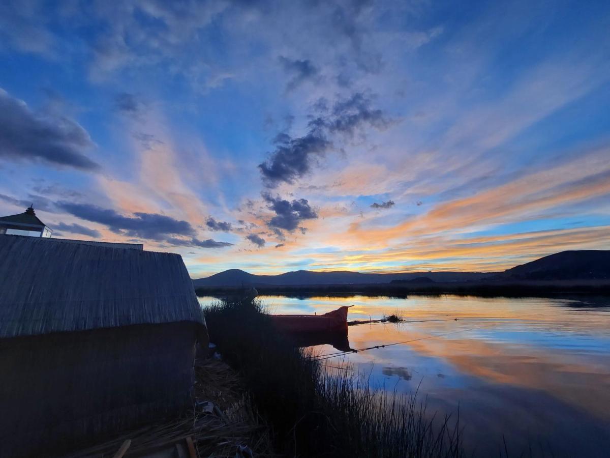 Uros Lodge Peru Puno Eksteriør billede