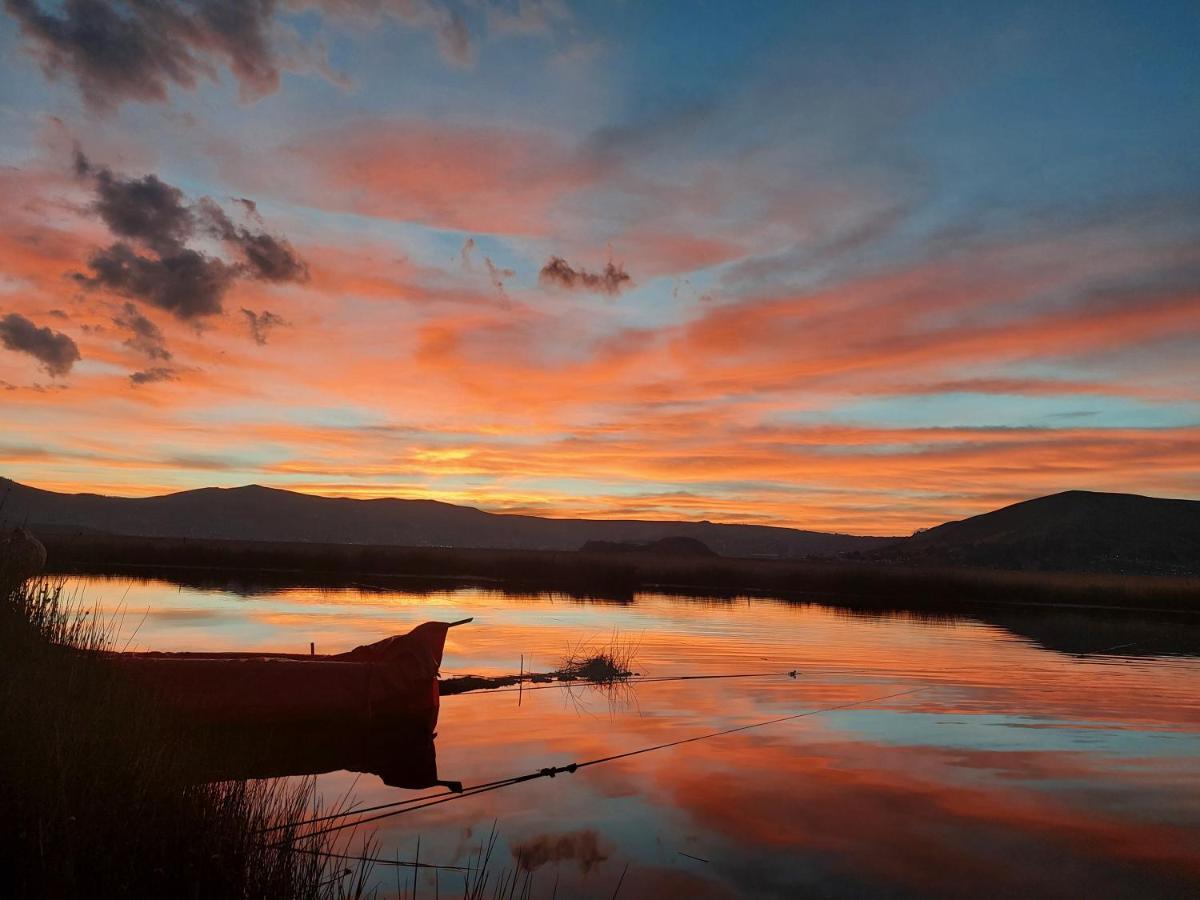 Uros Lodge Peru Puno Eksteriør billede