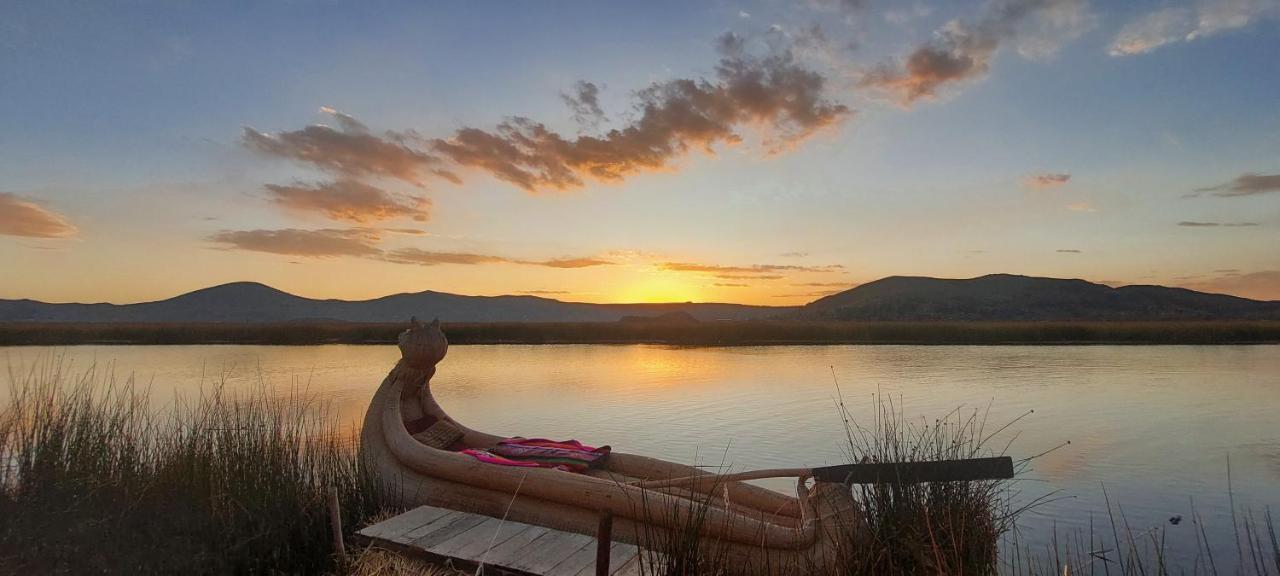 Uros Lodge Peru Puno Eksteriør billede