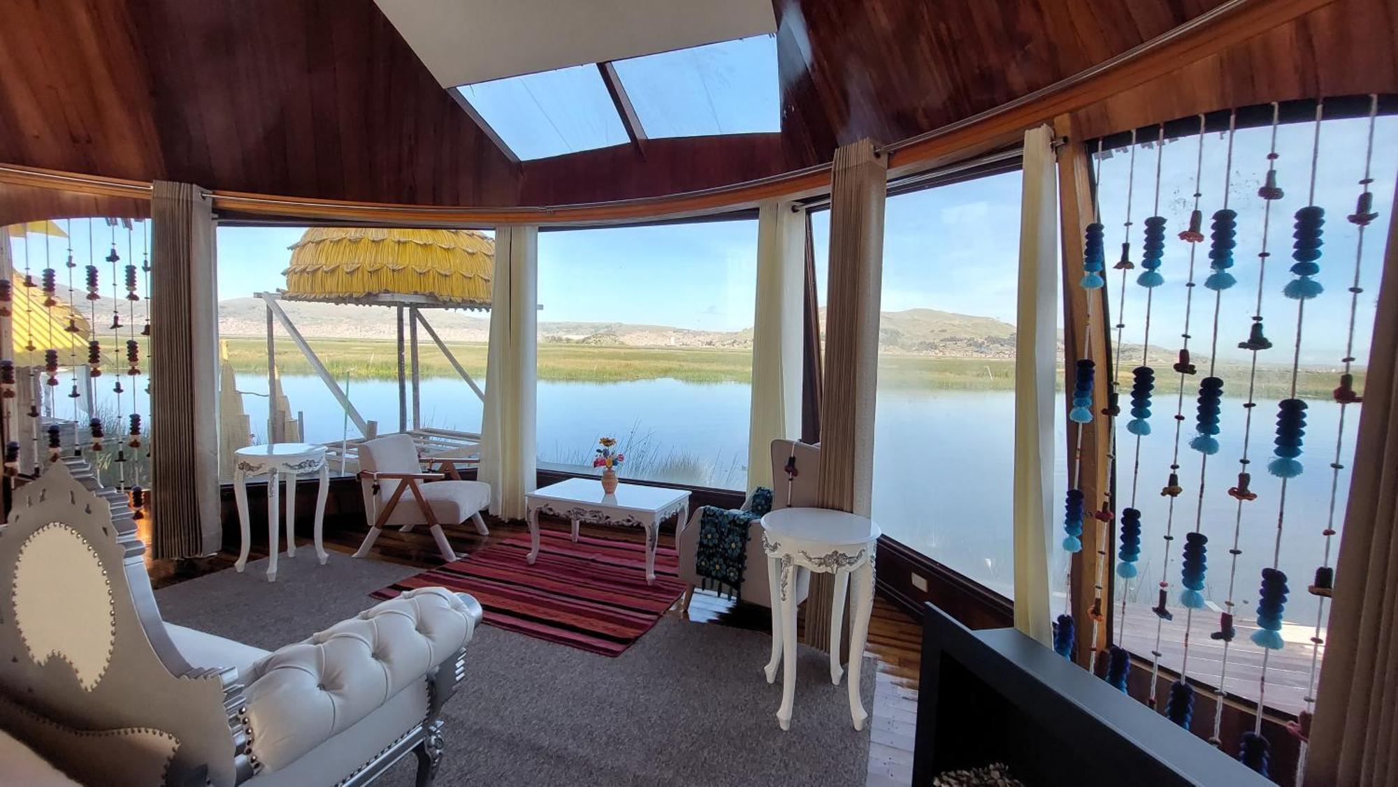 Uros Lodge Peru Puno Eksteriør billede