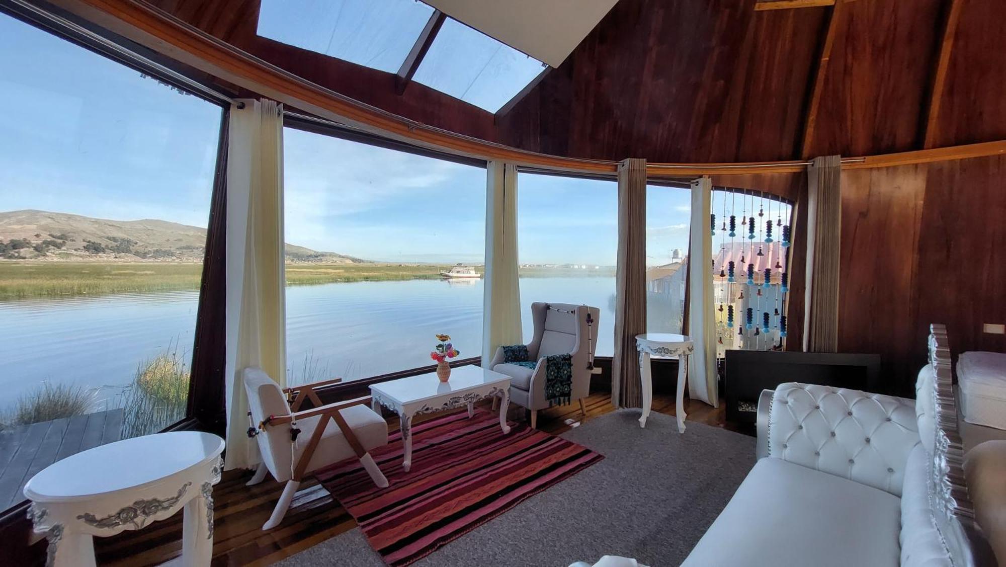 Uros Lodge Peru Puno Eksteriør billede