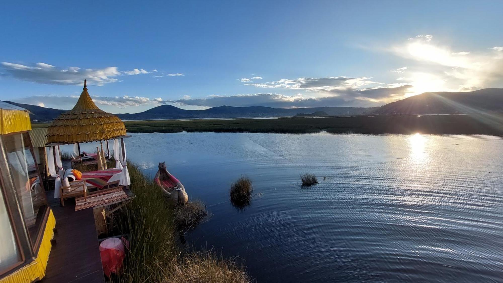 Uros Lodge Peru Puno Eksteriør billede