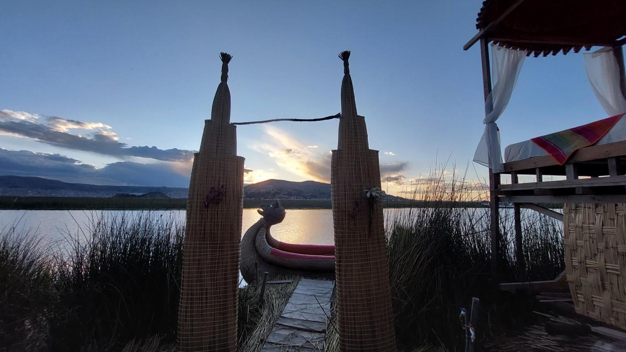 Uros Lodge Peru Puno Eksteriør billede